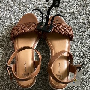 brown block sandles NWT